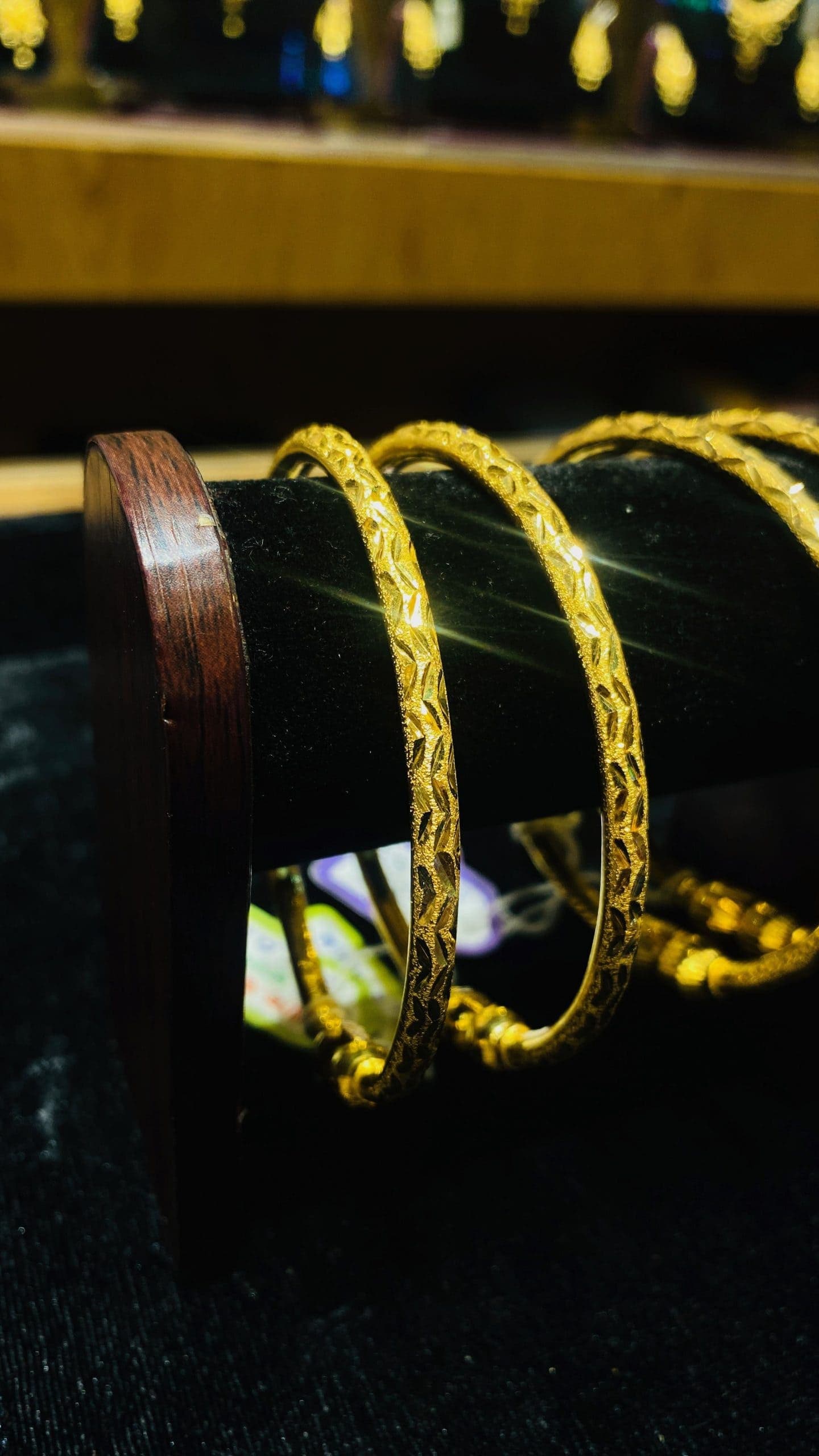Al-amin-jewellers-aaj-1-2pcs-bangles-123-124
