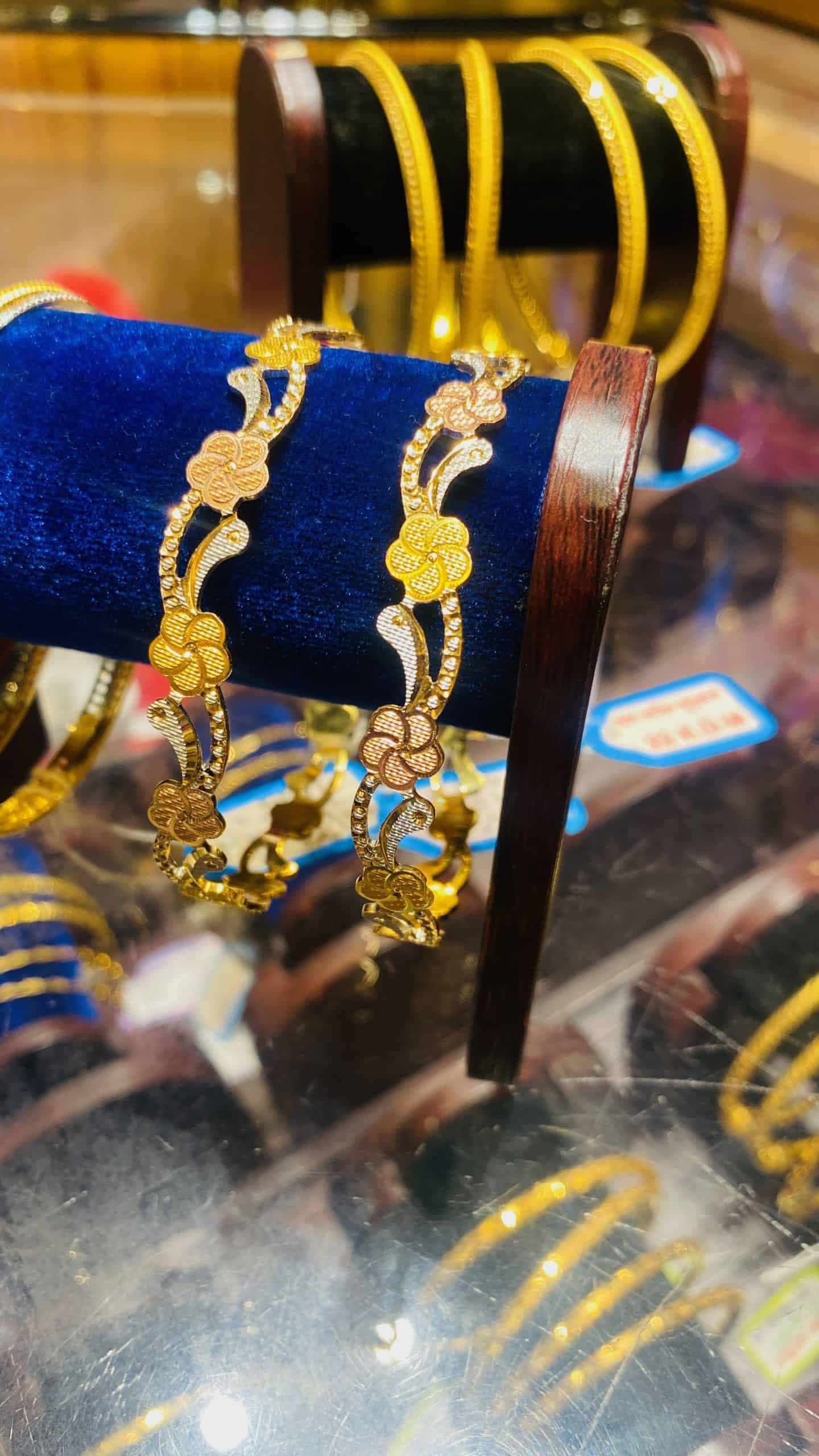 Al-amin-jewellers-aaj-1-2pcs-bangles-37-38