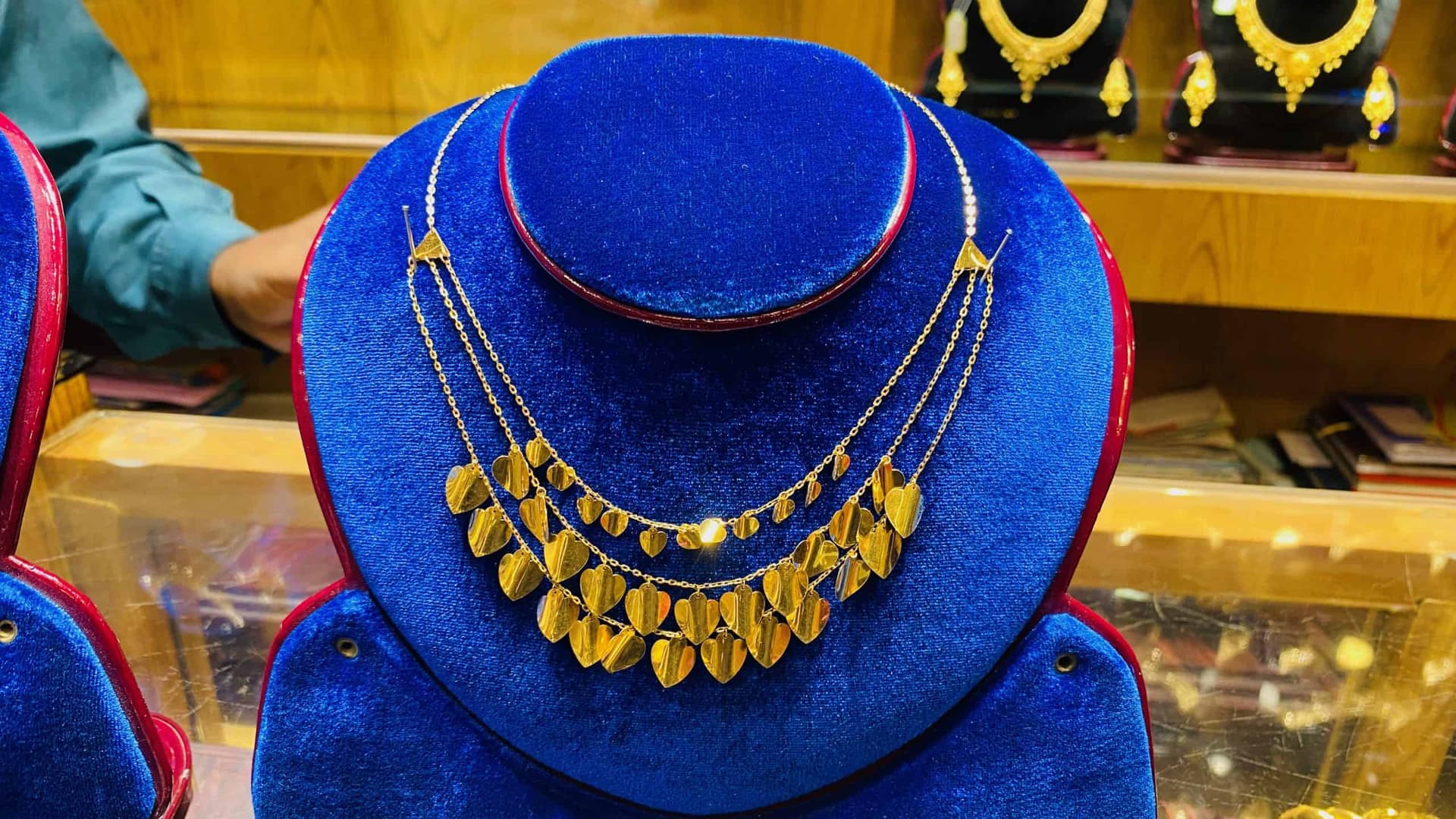 Al-amin-jewellers-aaj-1-light-weight-chain-328