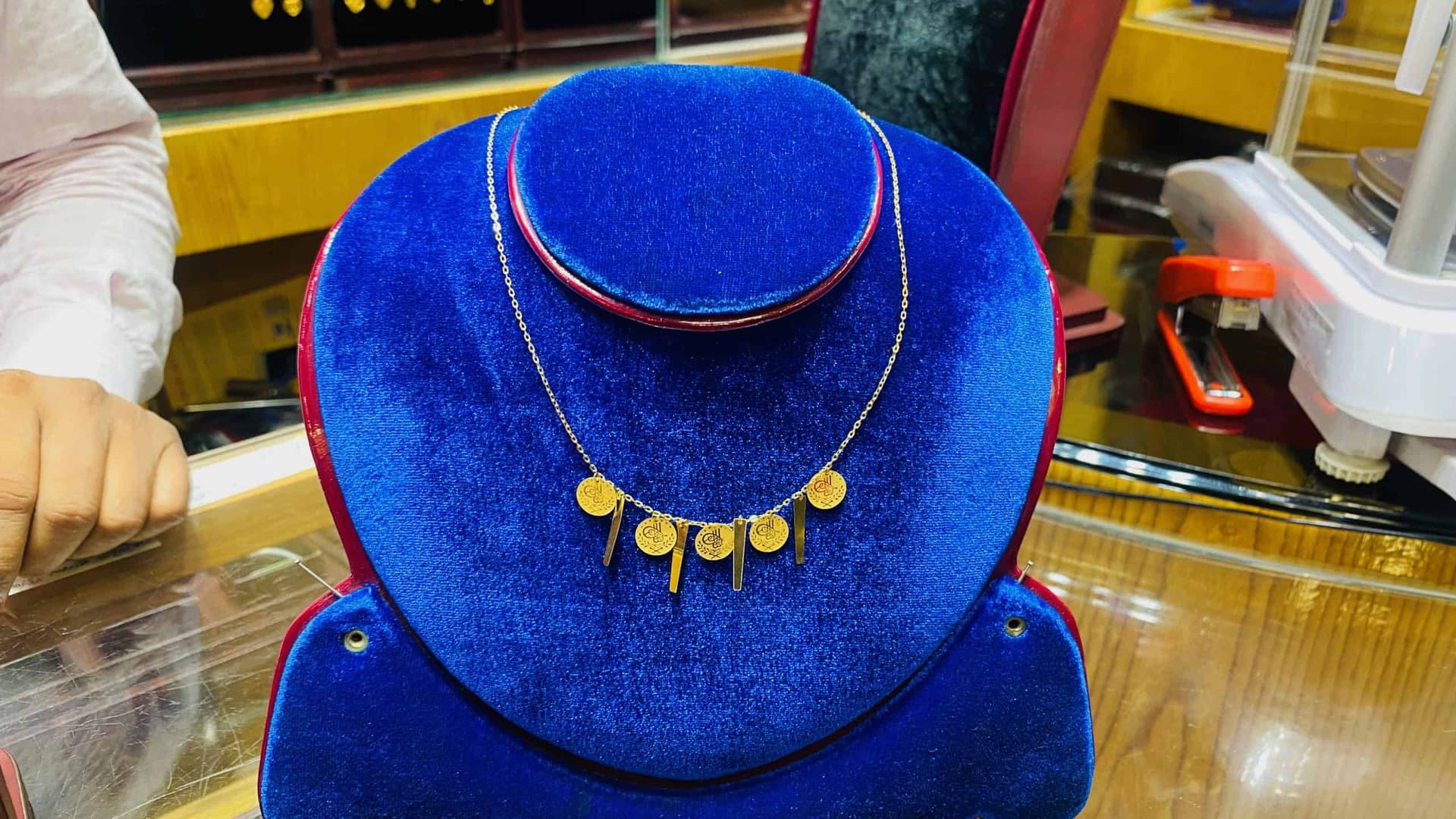 Al-amin-jewellers-aaj-1-light-weight-chain-468