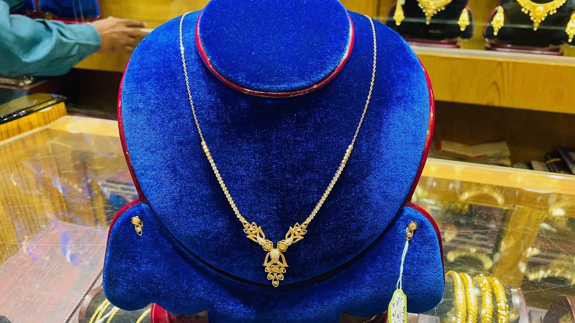 Al-amin-jewellers-aaj-1-light-weight-chain-549