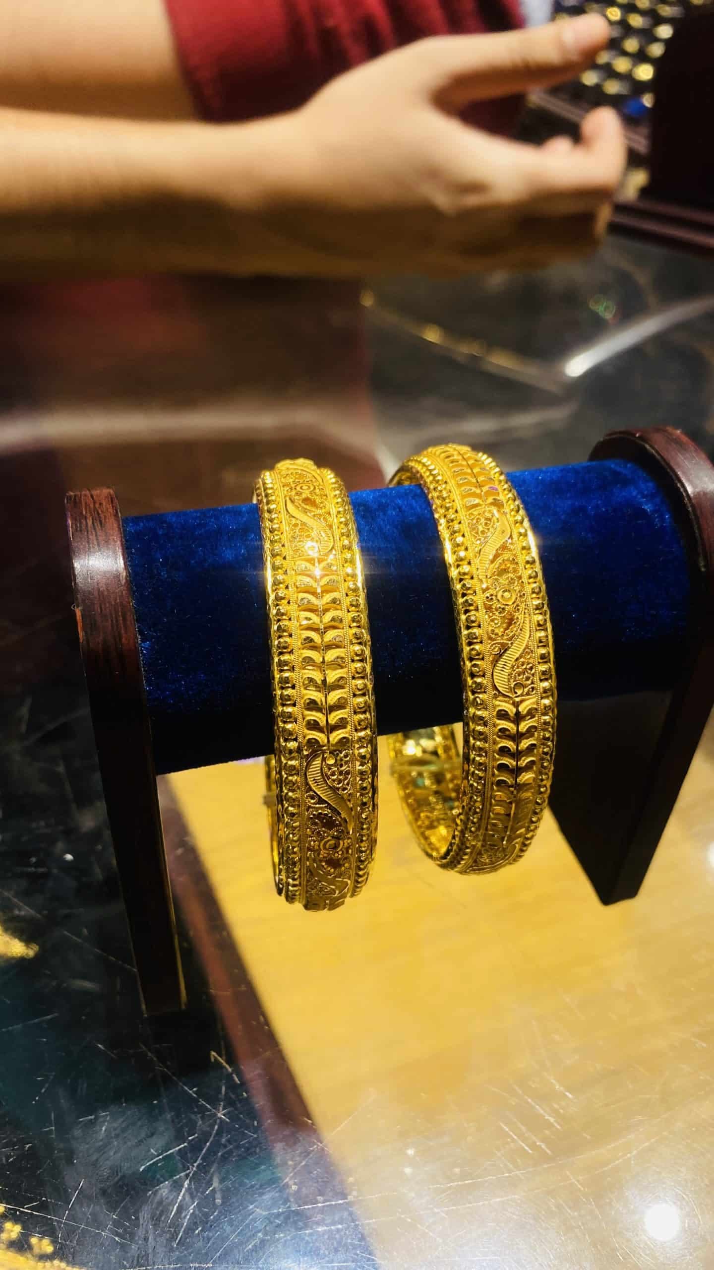 Al-amin-jewellers-aaj-necklace-s-bangles-7-8-2